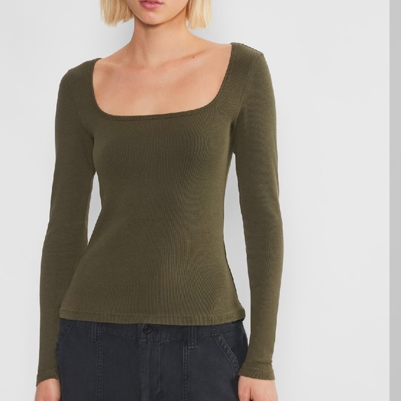 Aritzia TNA homestretch Olive green square neck Long Sleeve tee - Picture 1 of 6